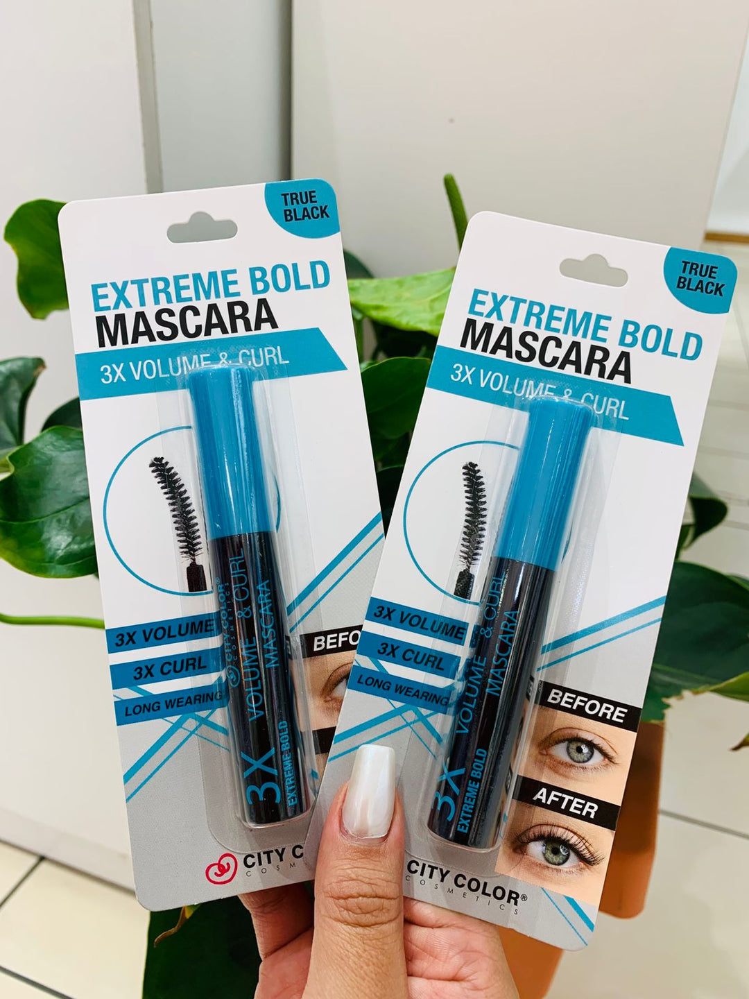 Extreme Bold Mascara 3X Volume & Curl True Black City Color