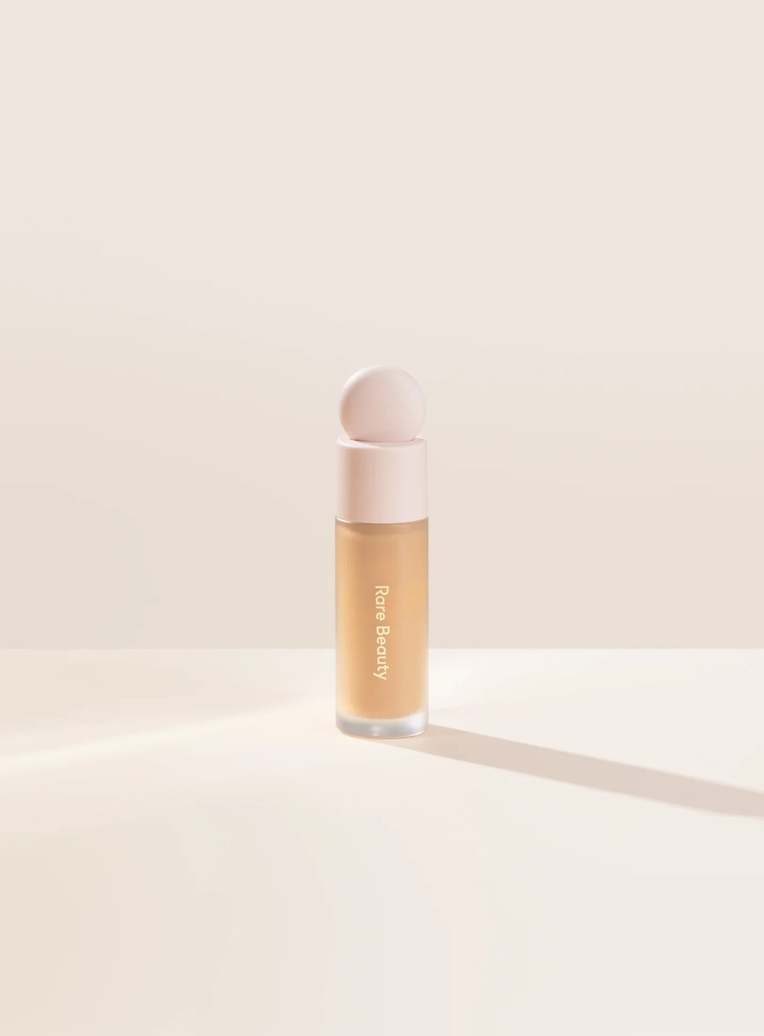 Liquid Touch Brightening Concealer 210N Rare Beauty