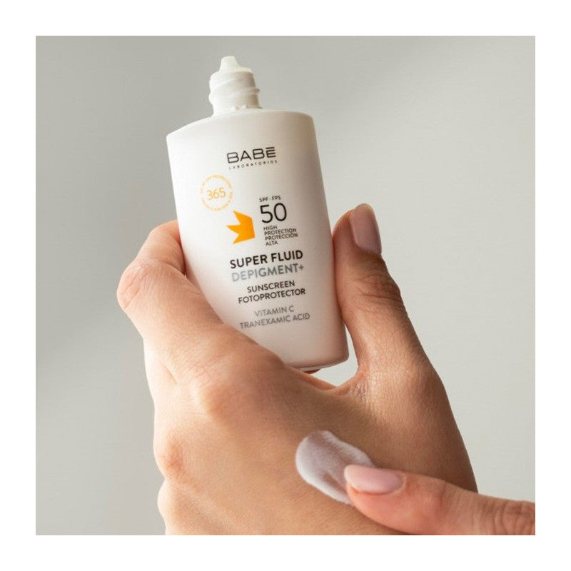 Fotoprotector Despigmentante Super Fluid SPF50 Babe