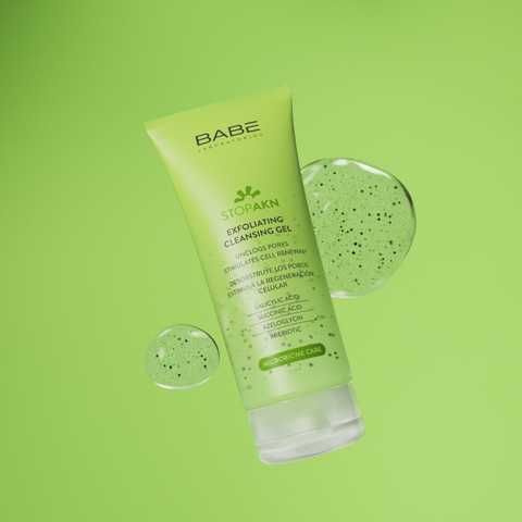 Stop Akn Exfoliating Cleansing Gel Babe